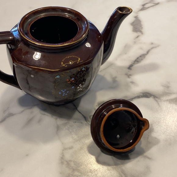 Teapot - Picture 3 of 4